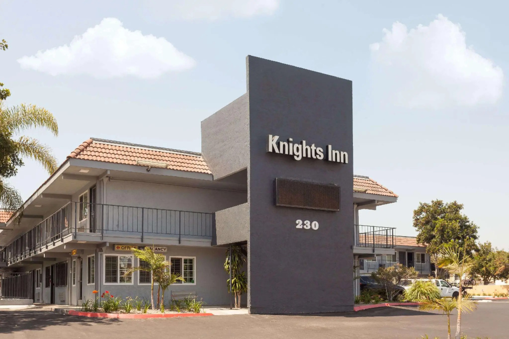 Studio 6 Suites San Ysidro, CA -San Diego South Bay