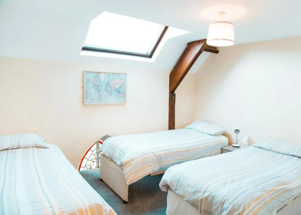Economy room