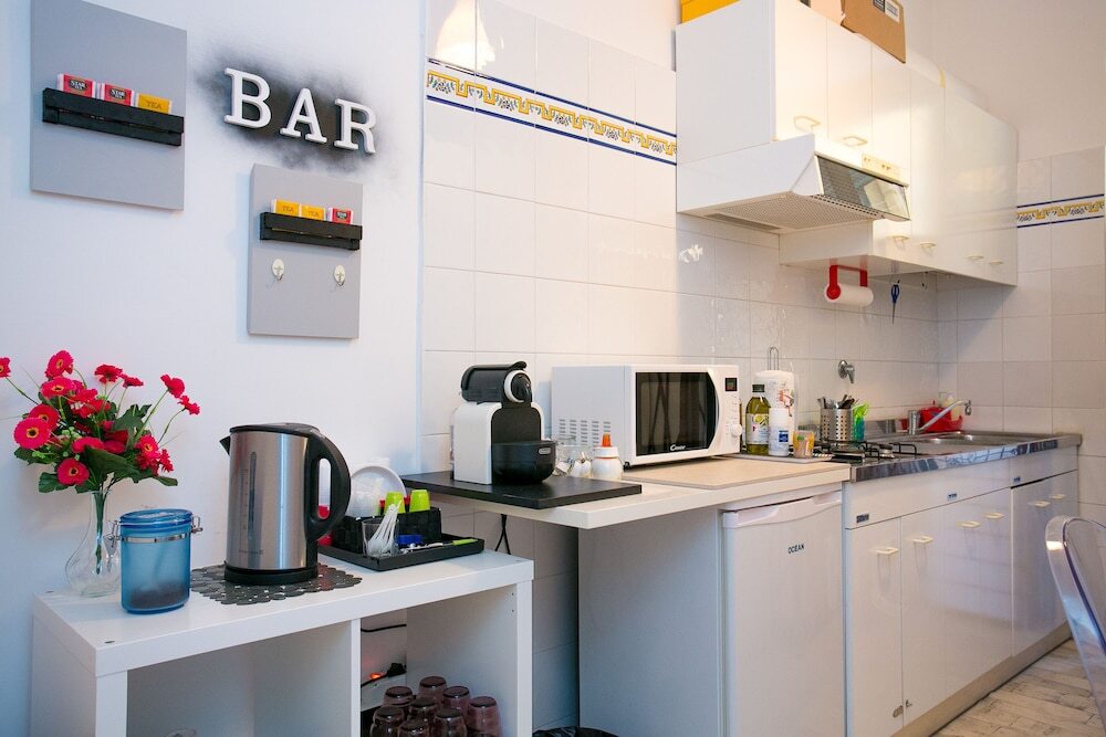 B Place Cola by null
