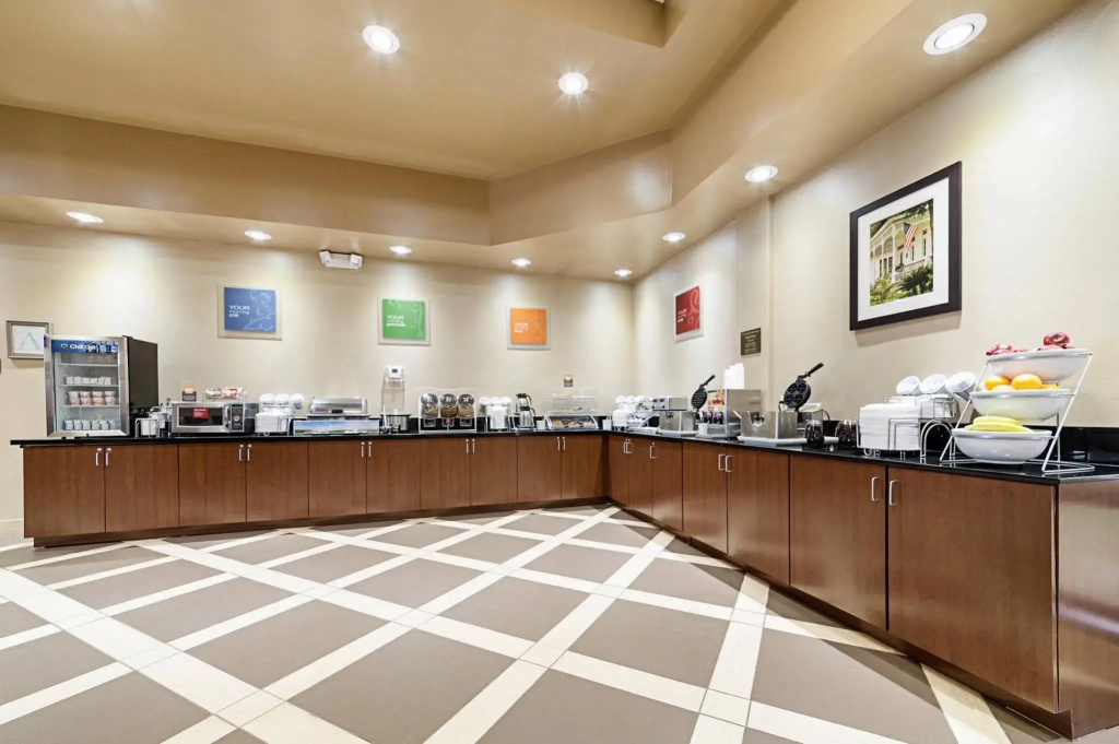 Comfort Suites - фото 31