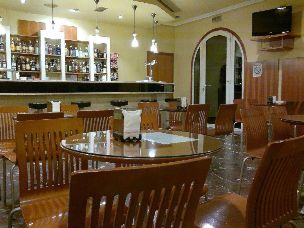 Food & Beverage