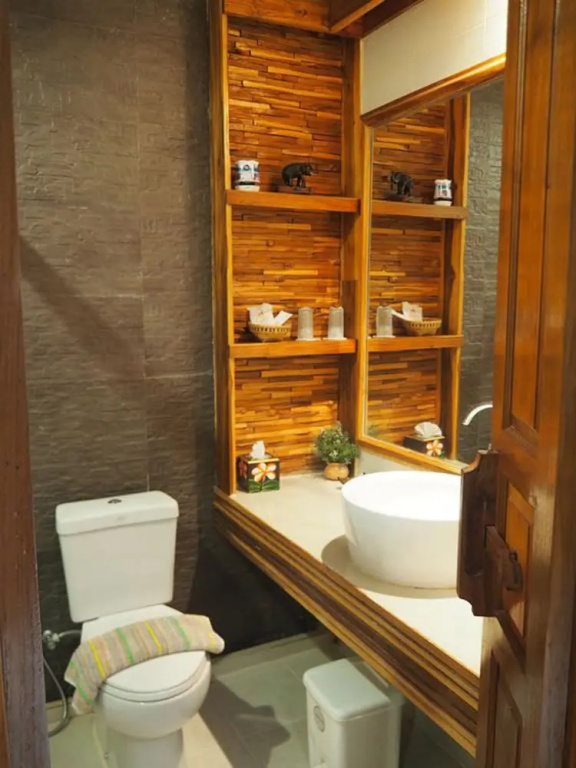 Deluxe Double room with balcony (full double bed)