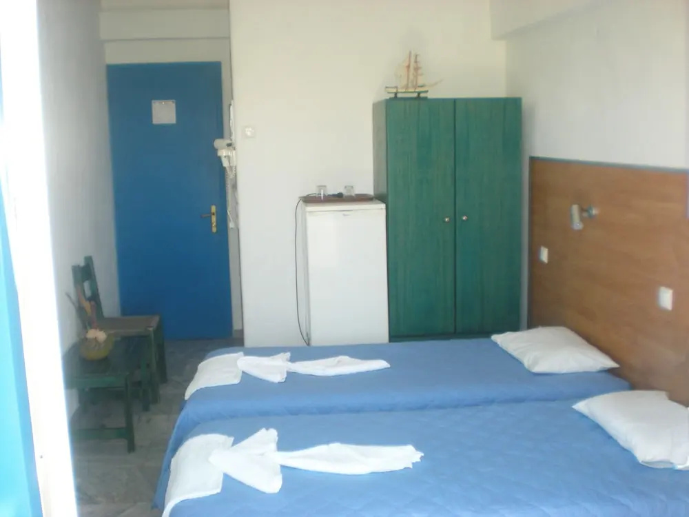 Standard Double room with balcony (full double bed)