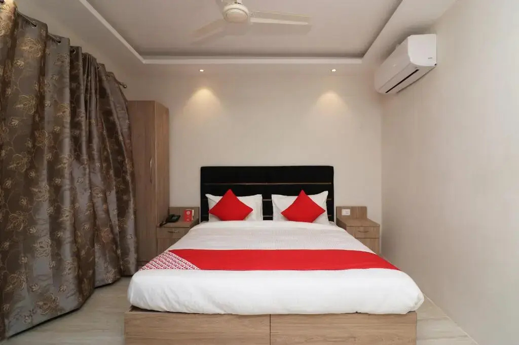 Mahalakshmi Inn by OYO Rooms