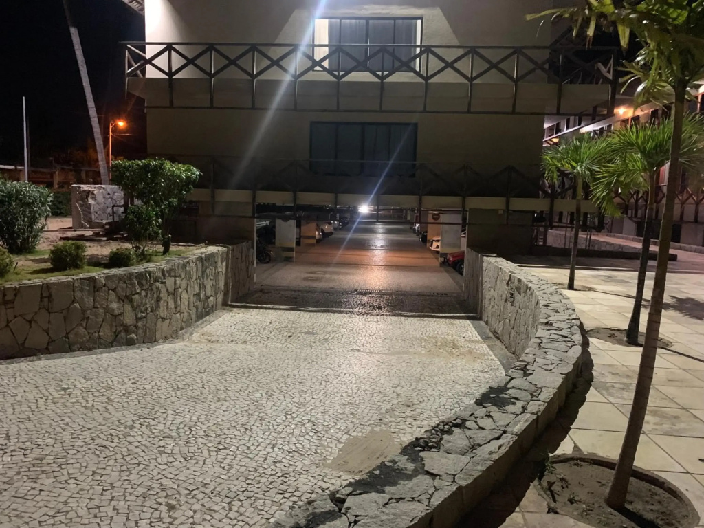 Condomínio com vista para o Mar e Piscina no CUMBUCO- AP 106