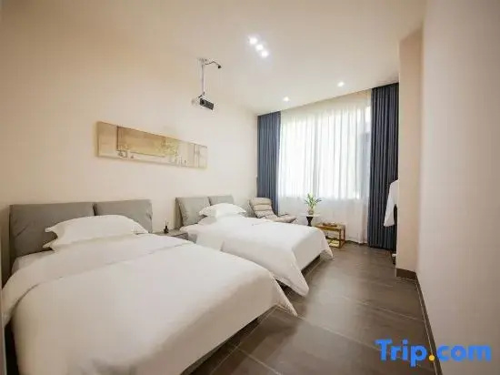 Standard Double room with sunset view (twin beds)