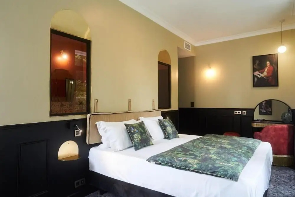Bedroom