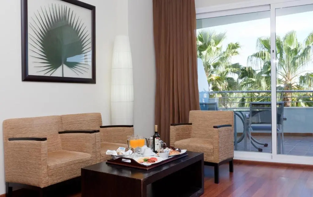 Senator Banús Adults Recomended - Chambres