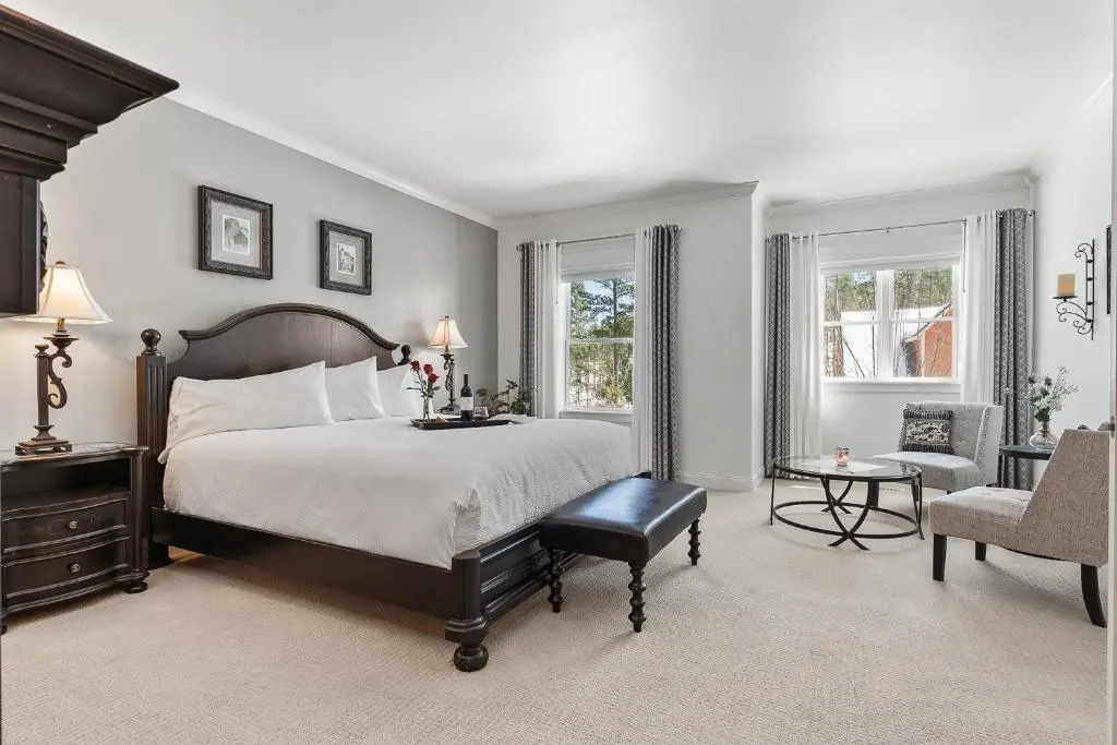 Suite with garden view