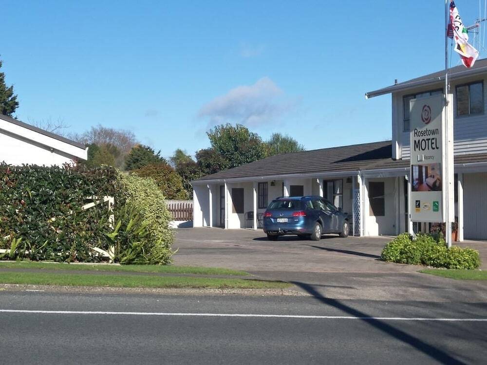 Rosetown Motel by null