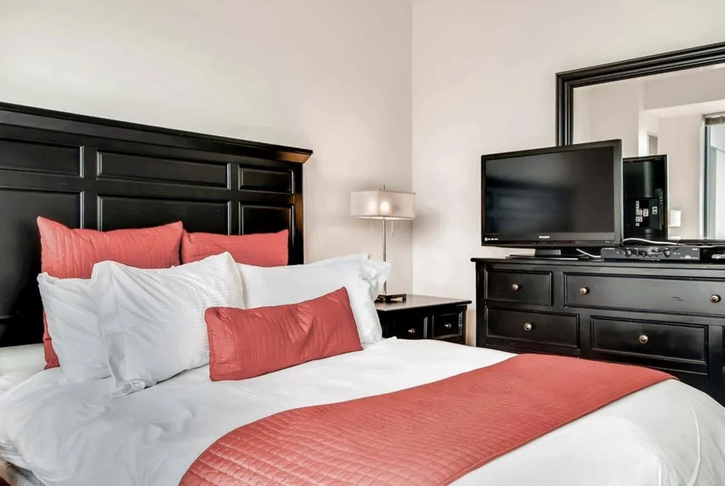 1330 Boylston — фото 3