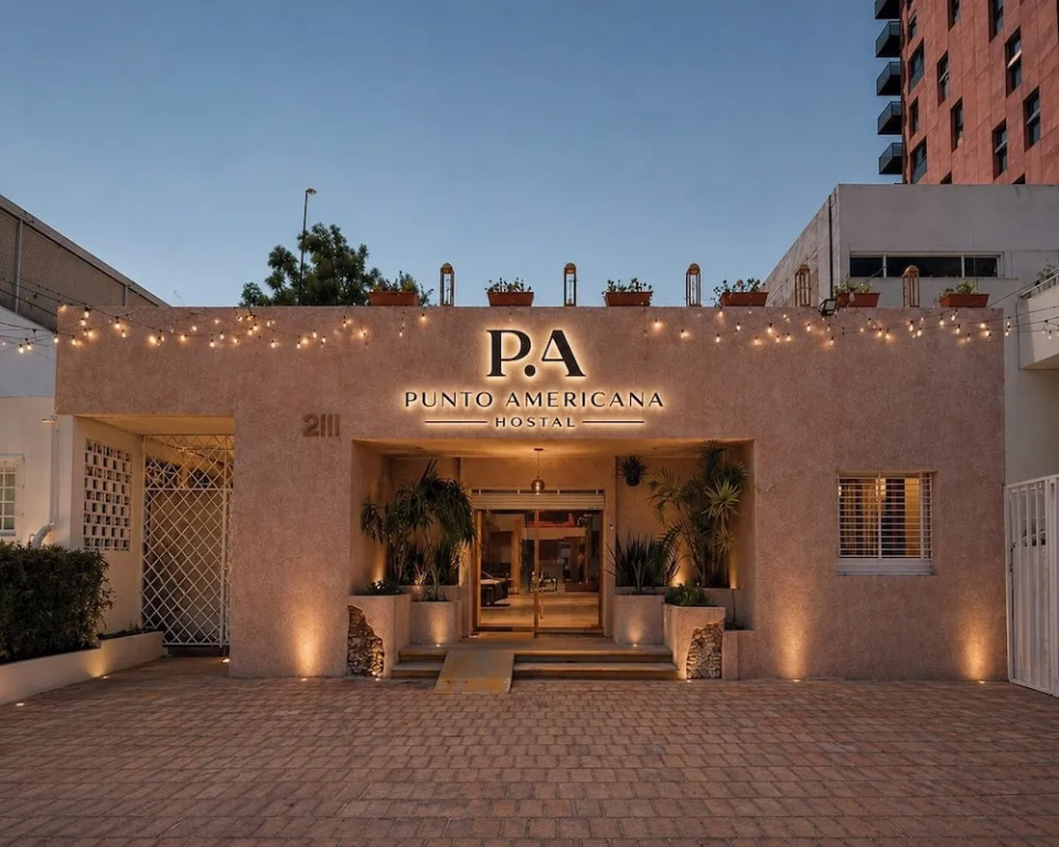 Punto Americana Hostal
