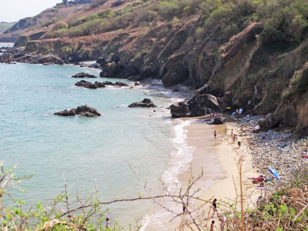 Beach & Waterfront