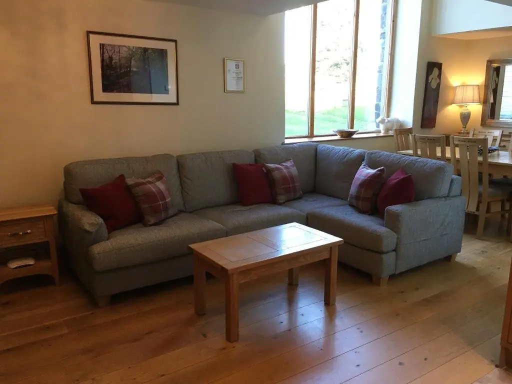 3 Bedrooms Cottage