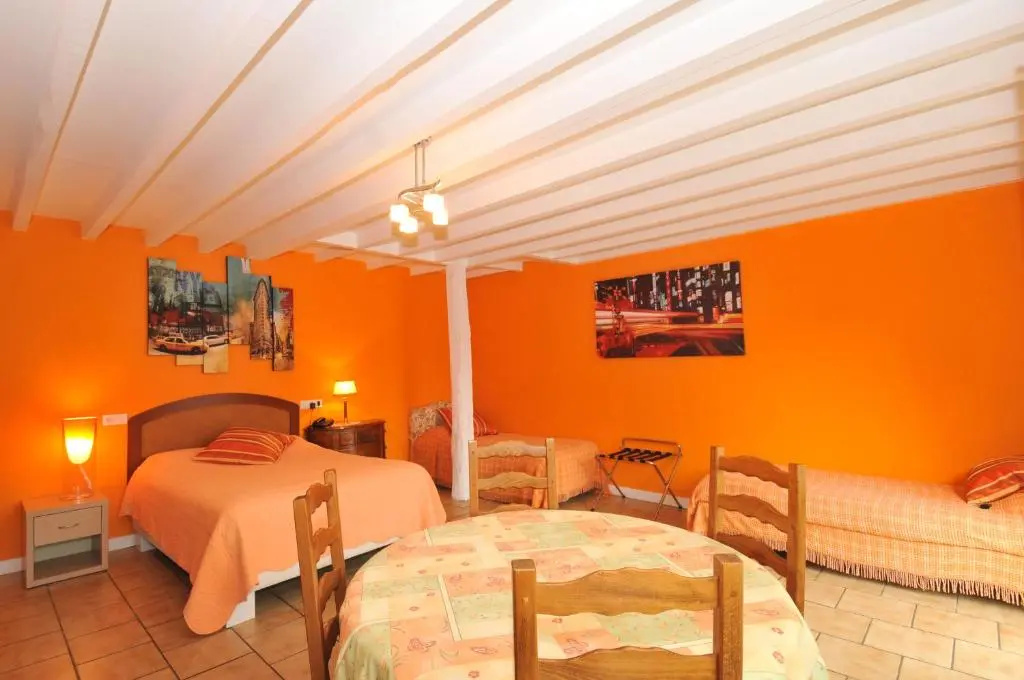 Logis Hotel Aux Tauzins - Chambres