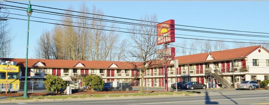 Sunshine Motel image