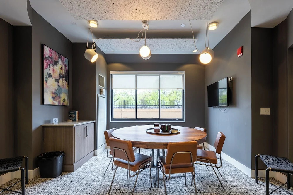 15 Bank Street - BSC-207L — фото 3