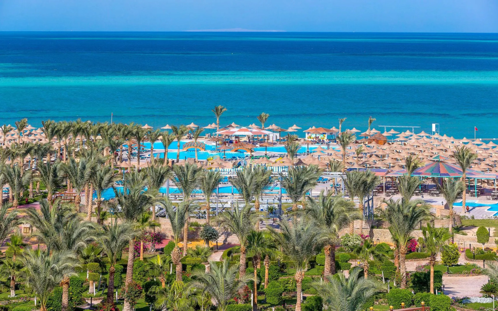 Beach & Waterfront