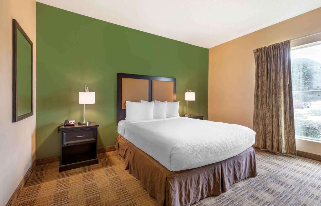 Двухместный люкс двуспальная кровать в Extended Stay America Suites - Dallas - Frankford Road