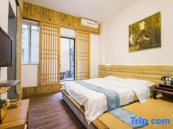 Standard room with balcony