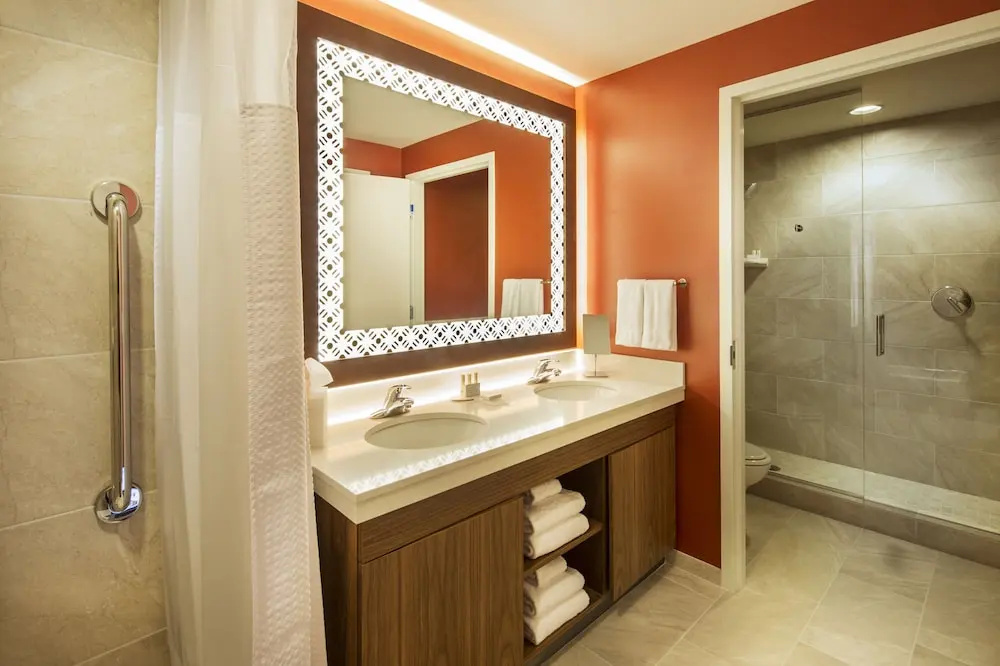 Courtyard by Marriott Anaheim Theme Park Entrance - Chambres