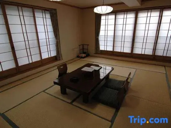 Standard room with mountain view
