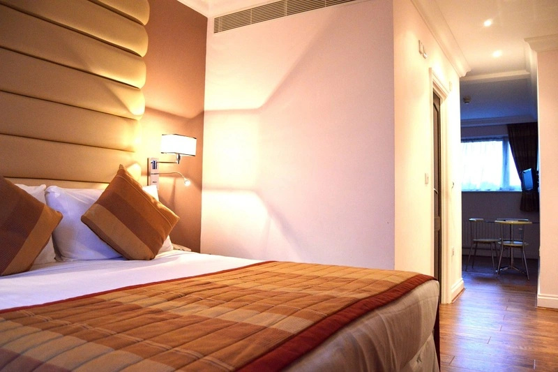 Holiday Villa Hotel And Suites - Chambres