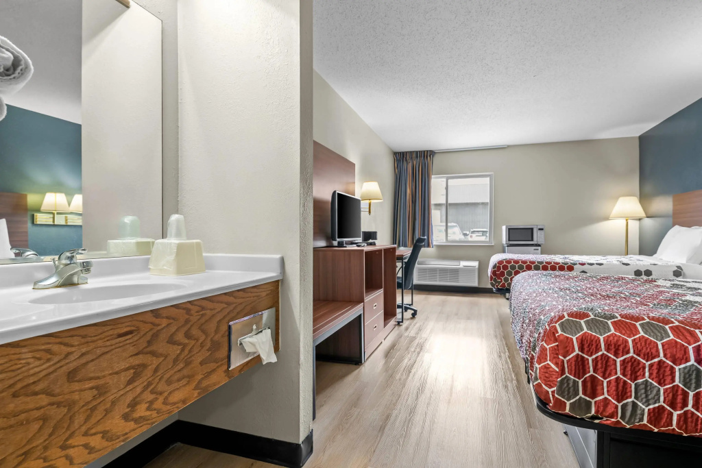 Days Inn by Wyndham El Paso — 5