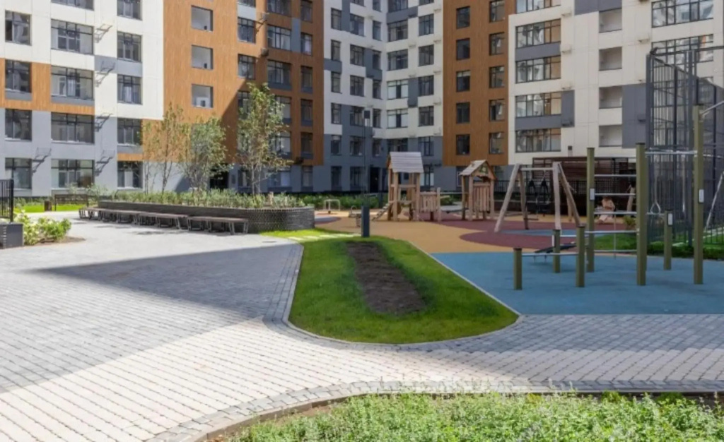 Apartments on Turan Avenue 50/5