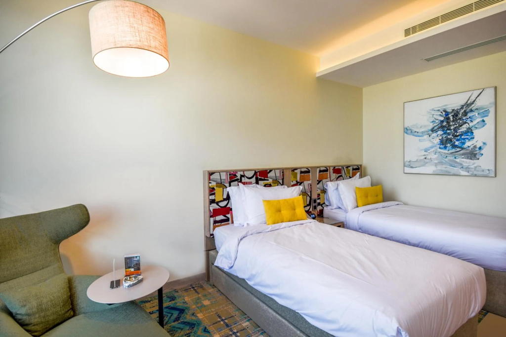 Отель Ewaa Express Hotel - Khorais в Эр-Рияде