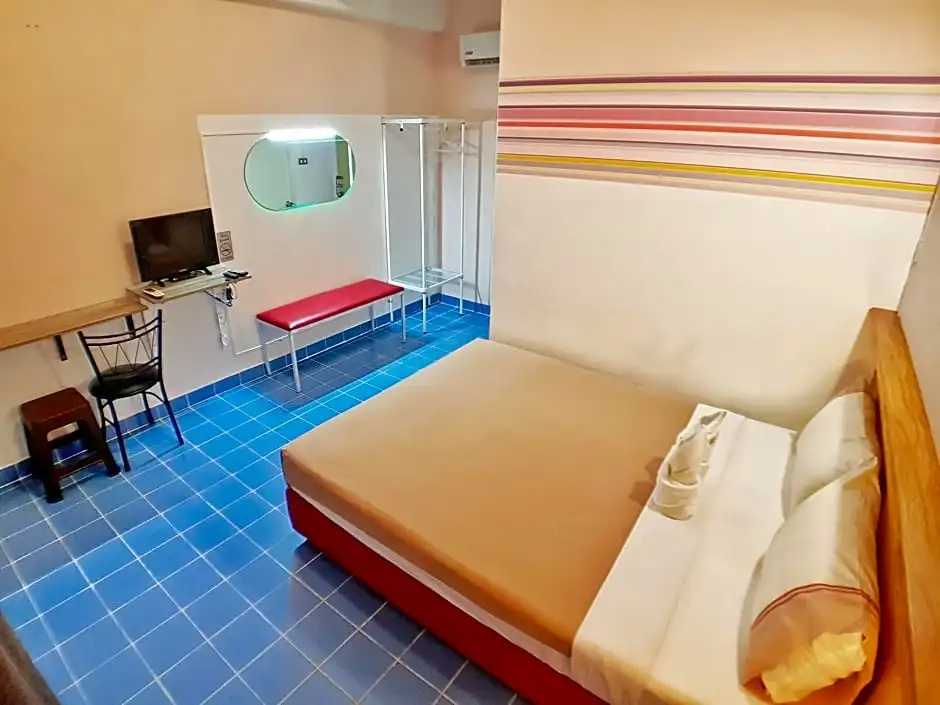 Superior Double room (full double bed)