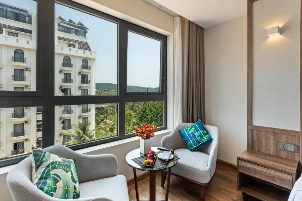 Deluxe Double room (full double bed)