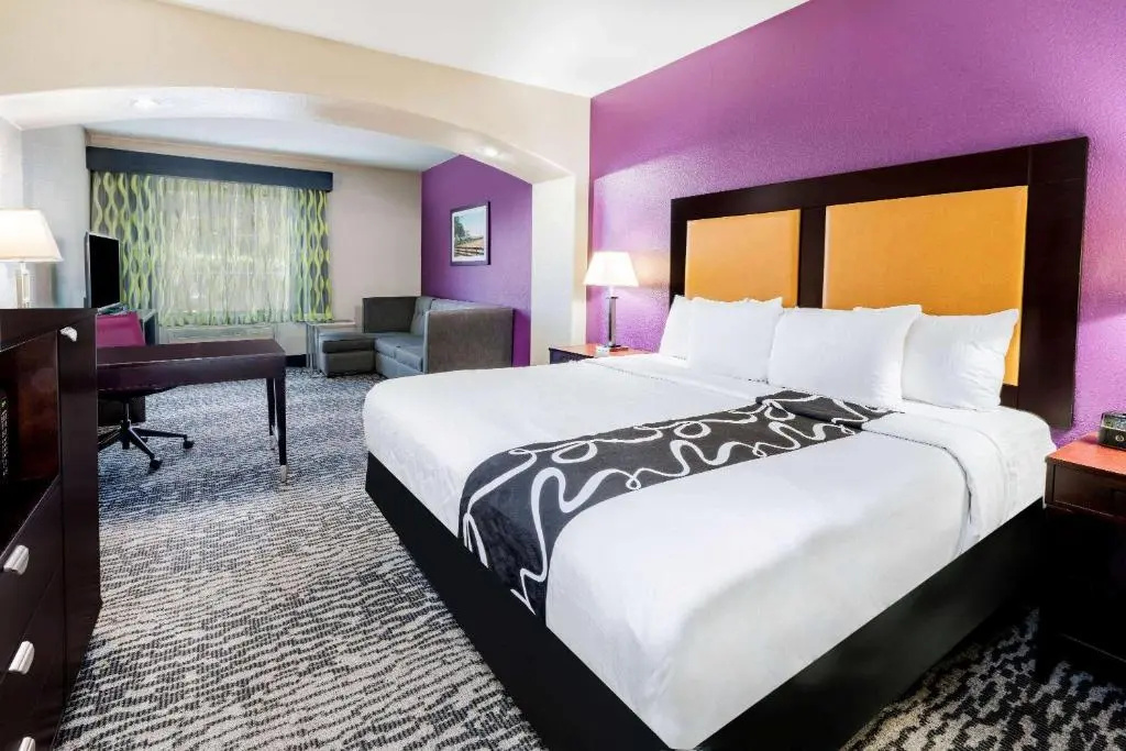 La Quinta Inn & Suites by Wyndham DFW Airport West - Bedford - Chambres