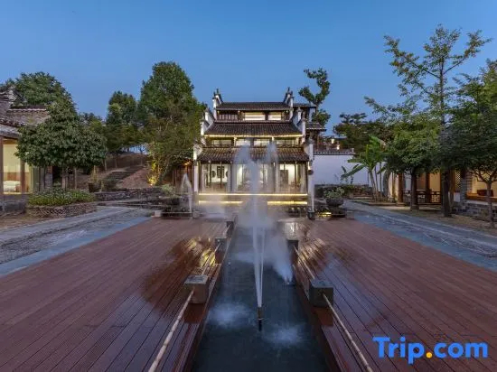 Houtang Holiday Manor