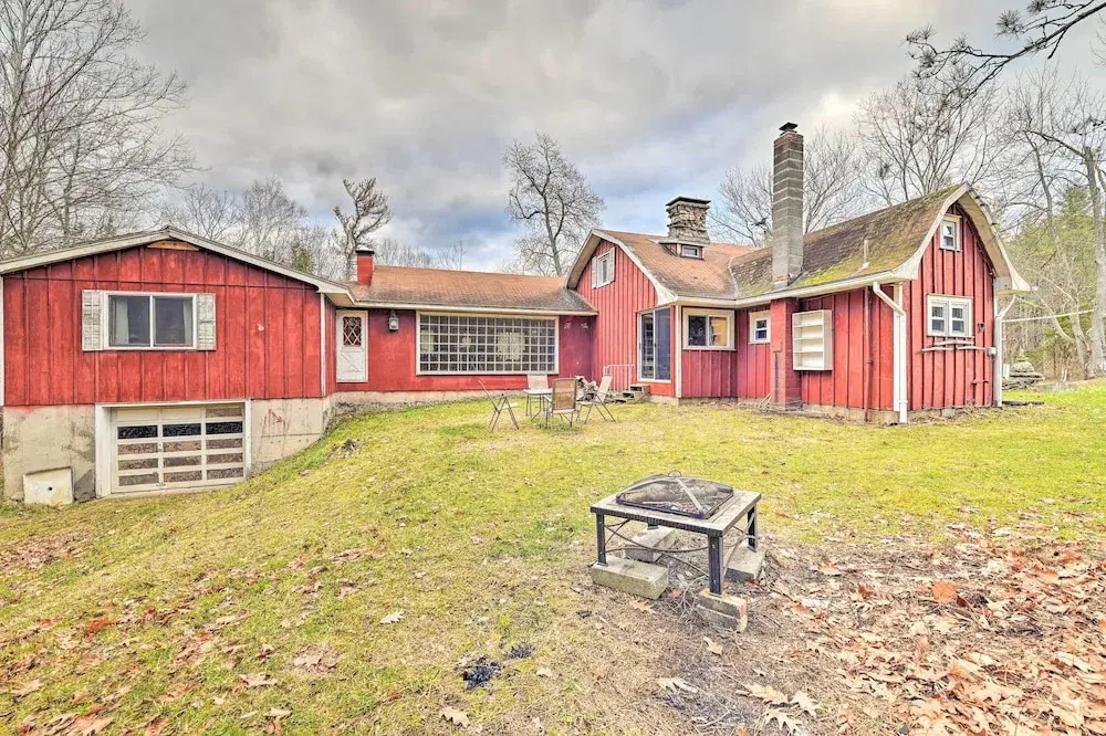 Old Time Catskill Mtn Retreat, Handcrafted Cabin!