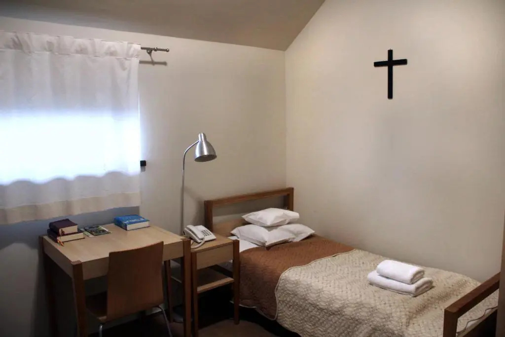 Dom Gosci Opactwa Benedyktynow - Chambres