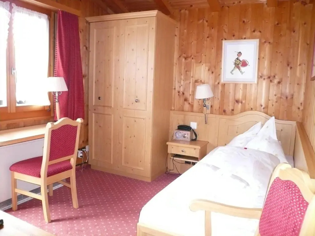 Hotel Cresta - Chambres