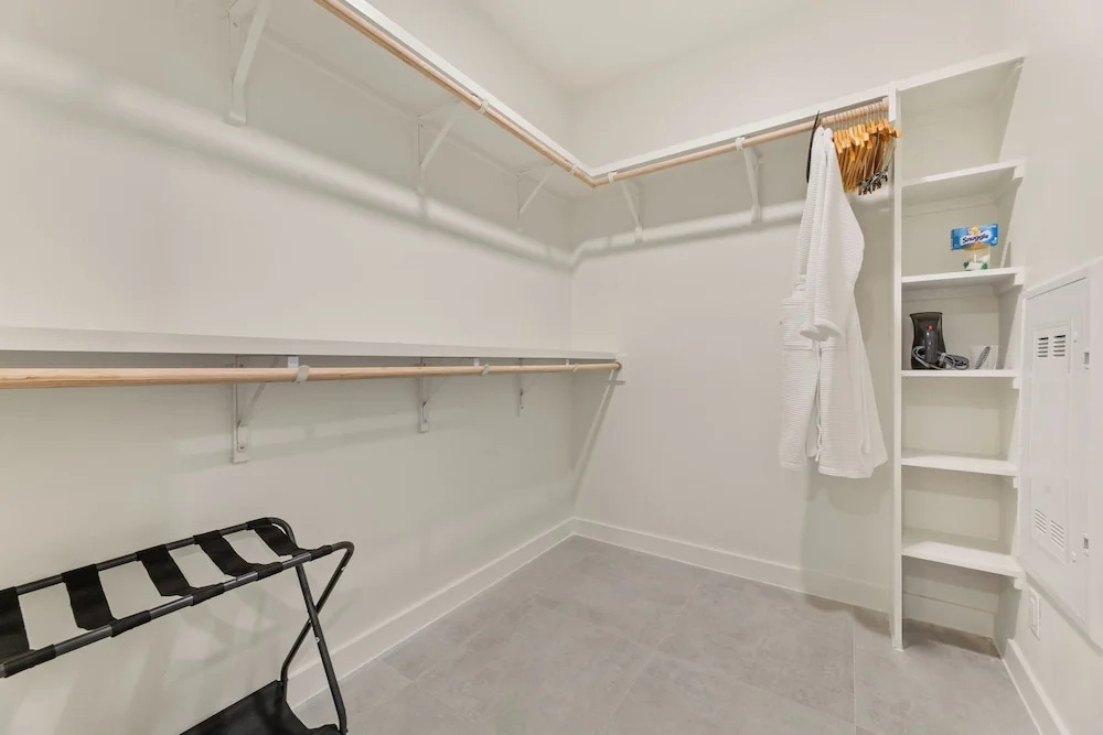 1 Bedroom Suite with balcony