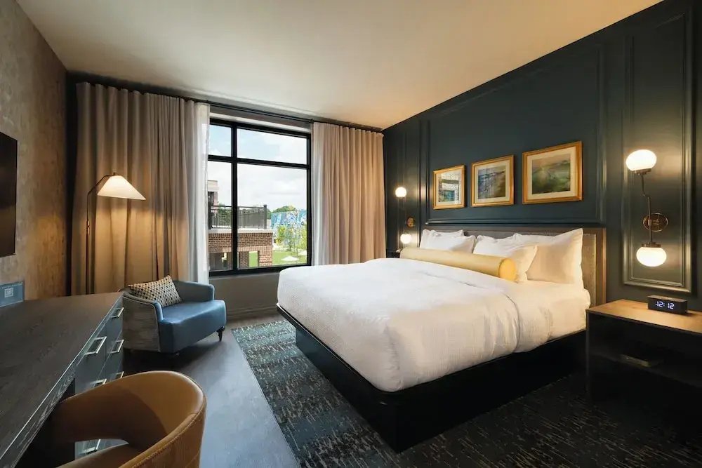 Standard Double room with courtyard view (full double bed)