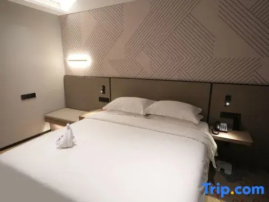 Business Double room (full double bed)