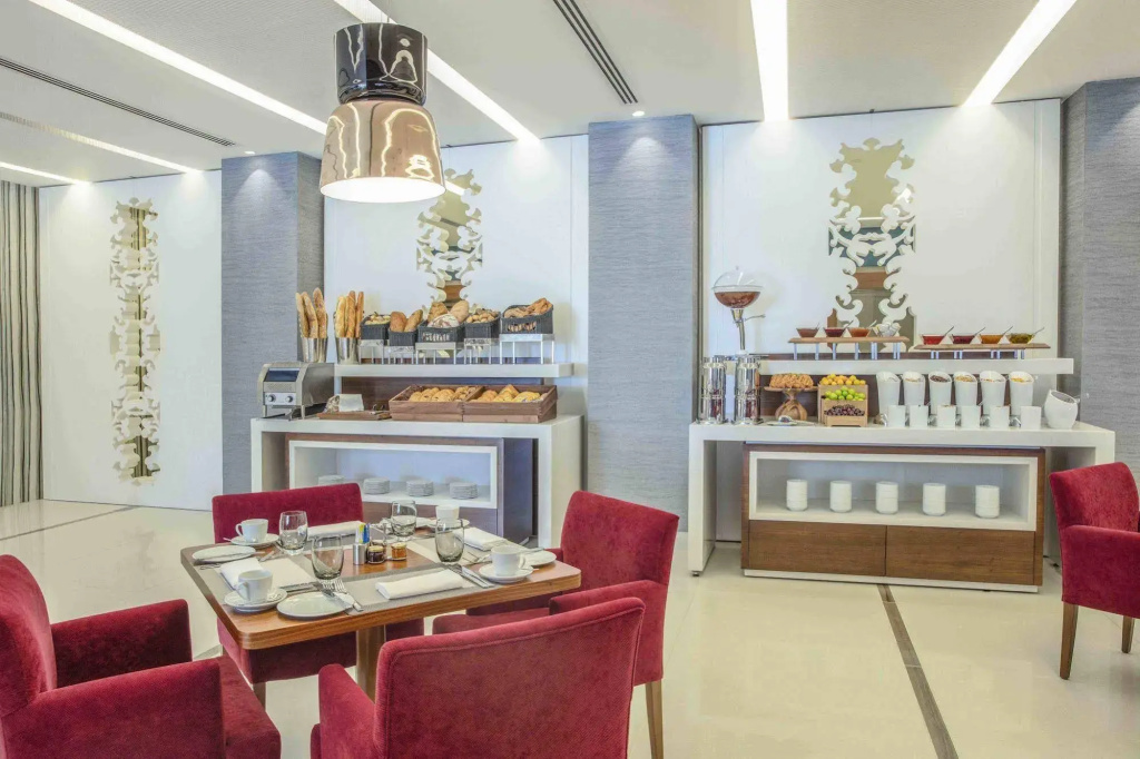 Burgu Arjaan by Rotana Hotel - Général