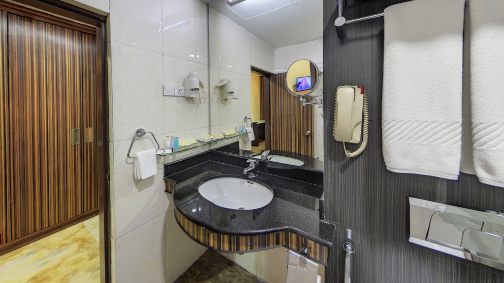Pearl Grand Hotel