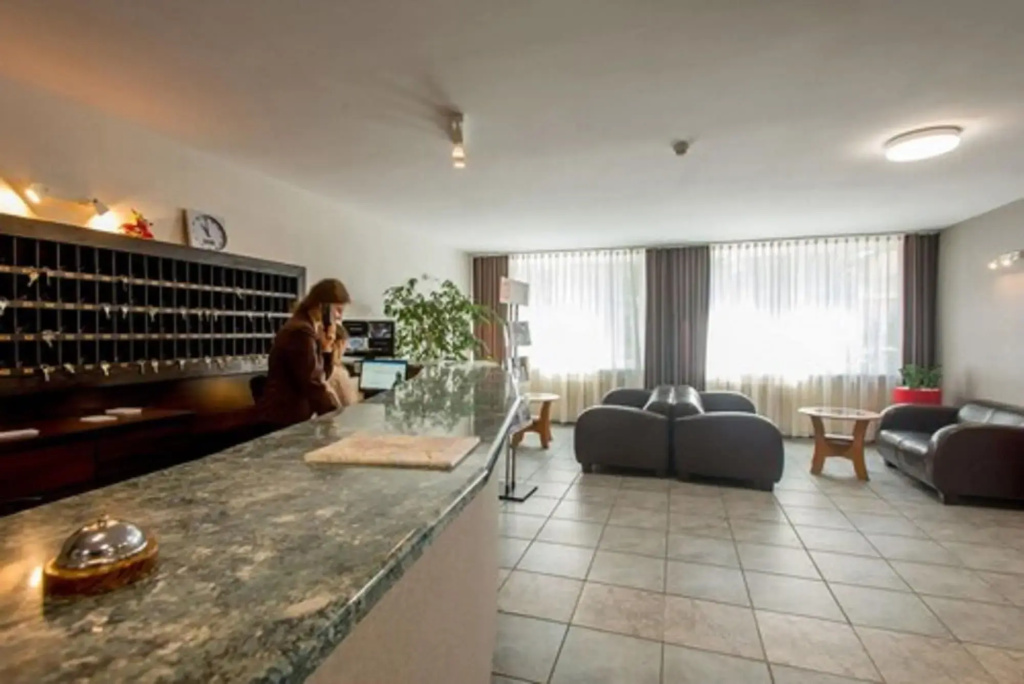 Hotel photo 12