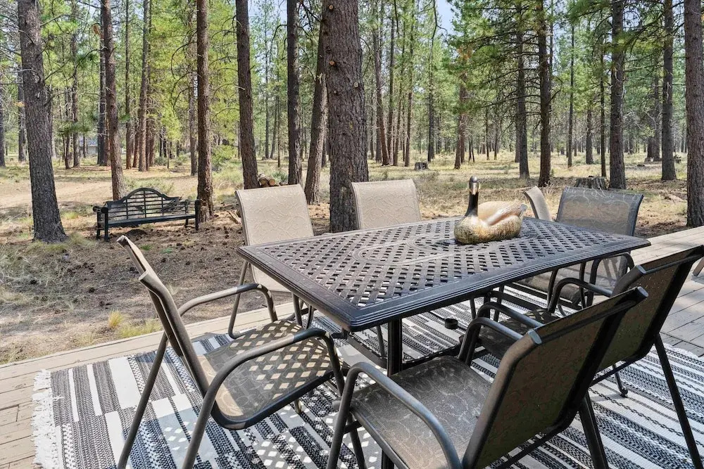 8 Quartz Mountain 3 Bedroom Home by Redawning