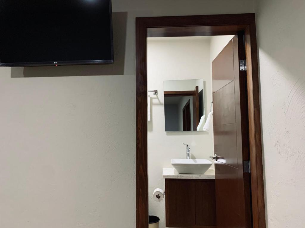 Image 7