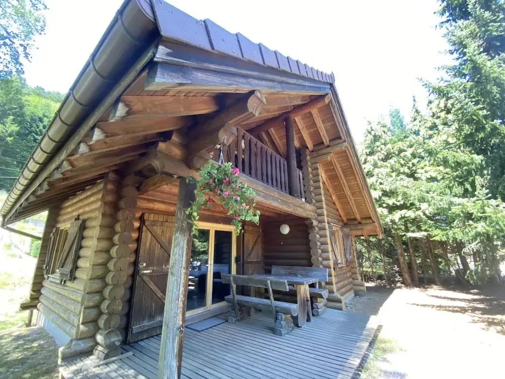 L'ours Blanc Chalet en Rondins