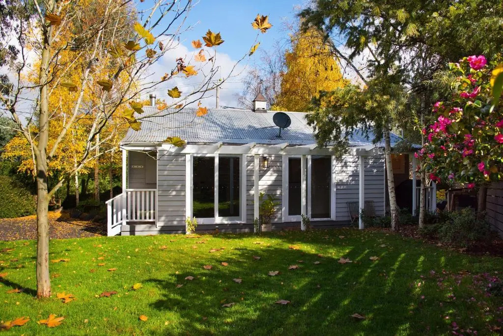 2 Bedrooms Cottage