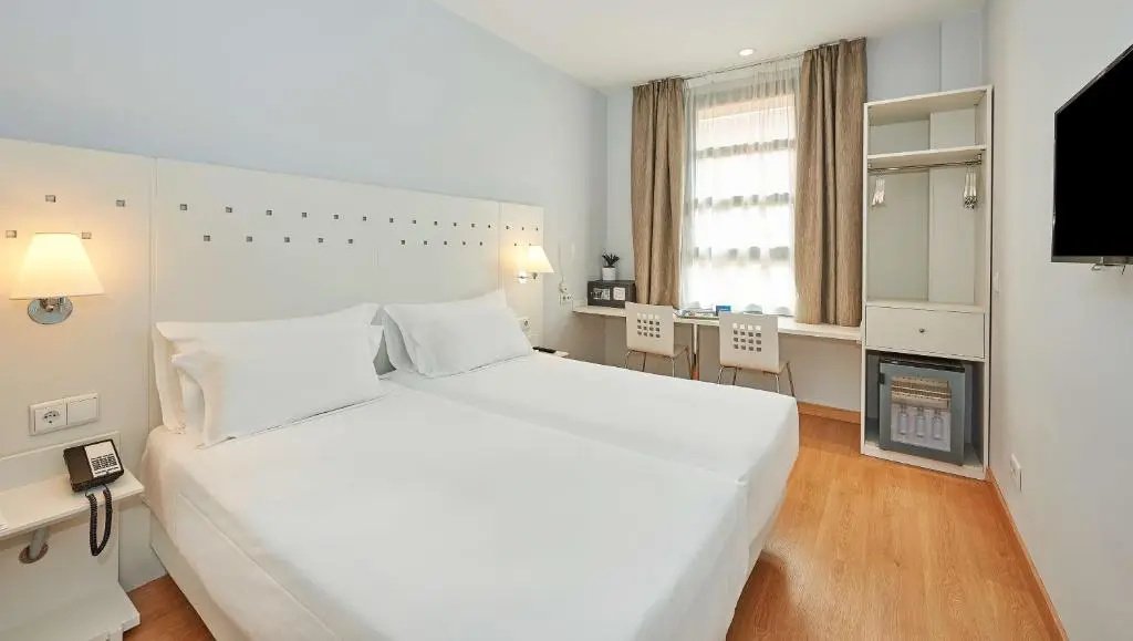 Hotel NH Valencia Las Ciencias - Chambres