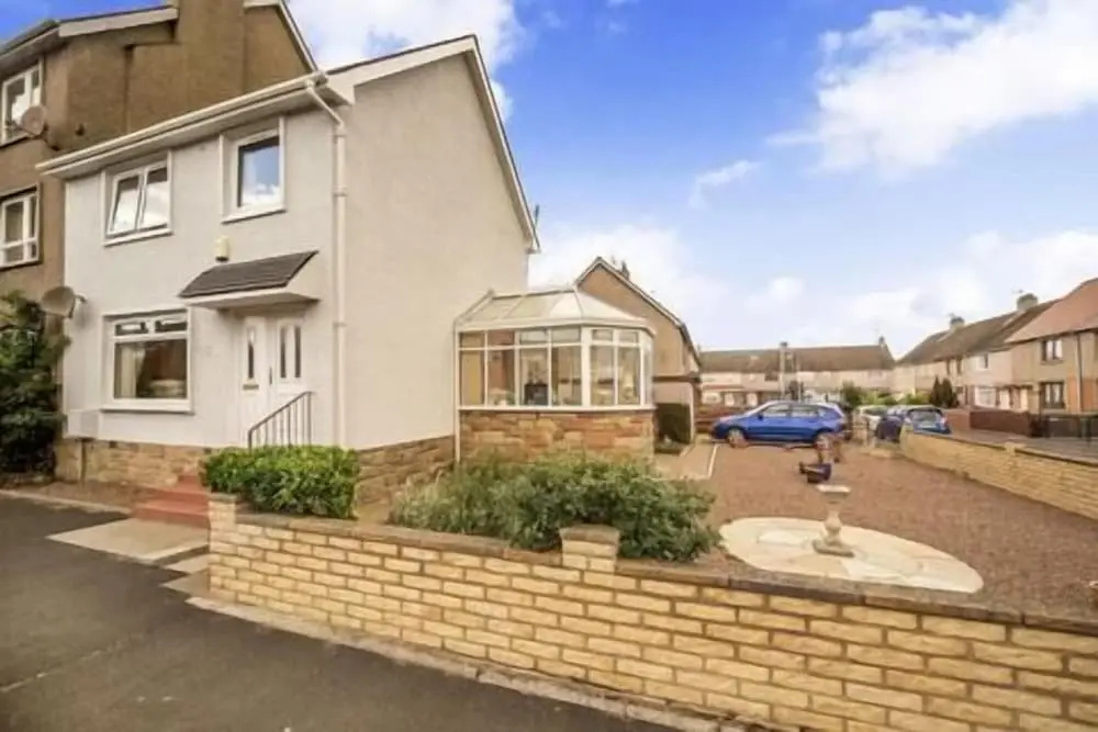 Beautiful Three Bedroom Seaside Retreat