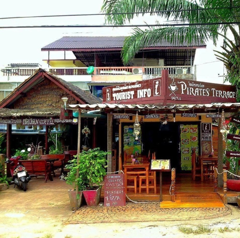 Food & Beverage